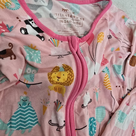 Little Sleepies Birthday & Stripes 18-24 mo zippies - Picture 4 of 5